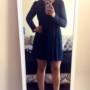 Mini long sleeve backless cute dress!